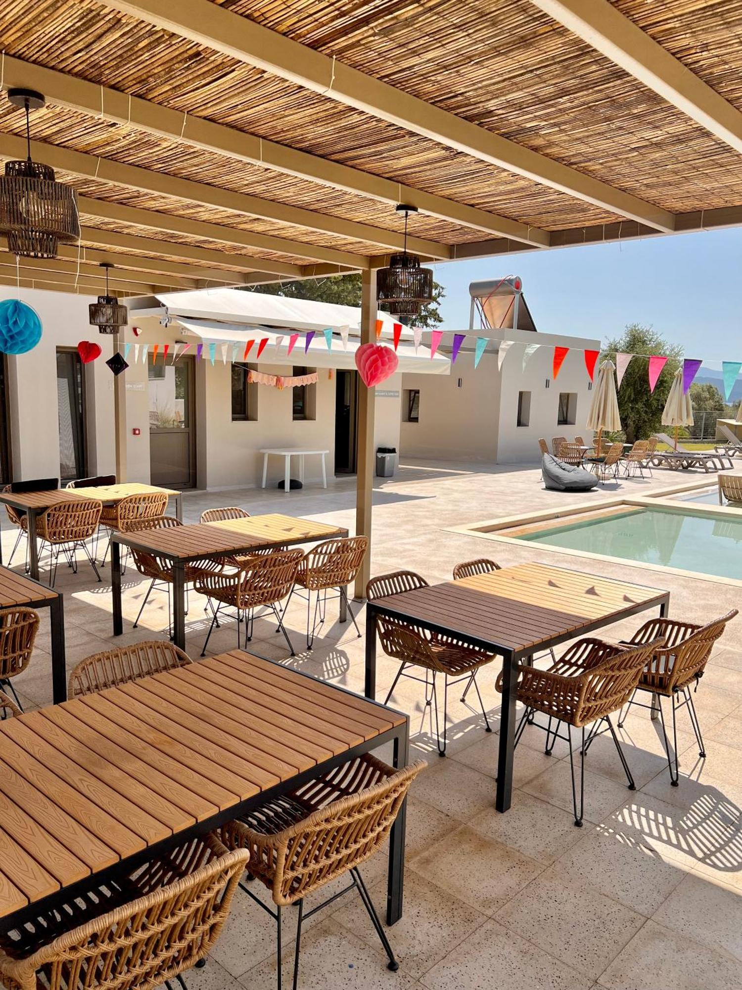 Nirikos Camping Spasmeni Vrisi Ngoại thất bức ảnh