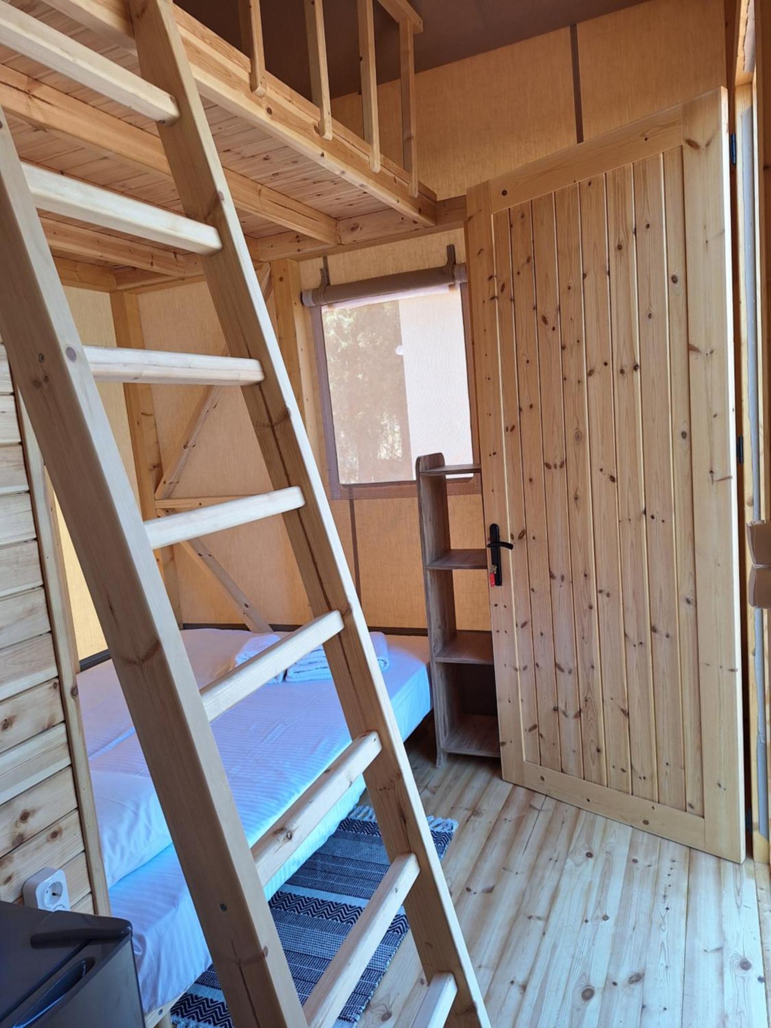 Nirikos Camping Spasmeni Vrisi Phòng bức ảnh
