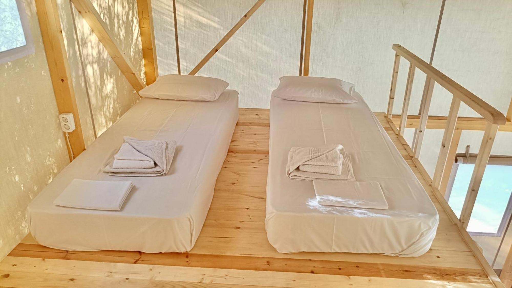 Nirikos Camping Spasmeni Vrisi Phòng bức ảnh
