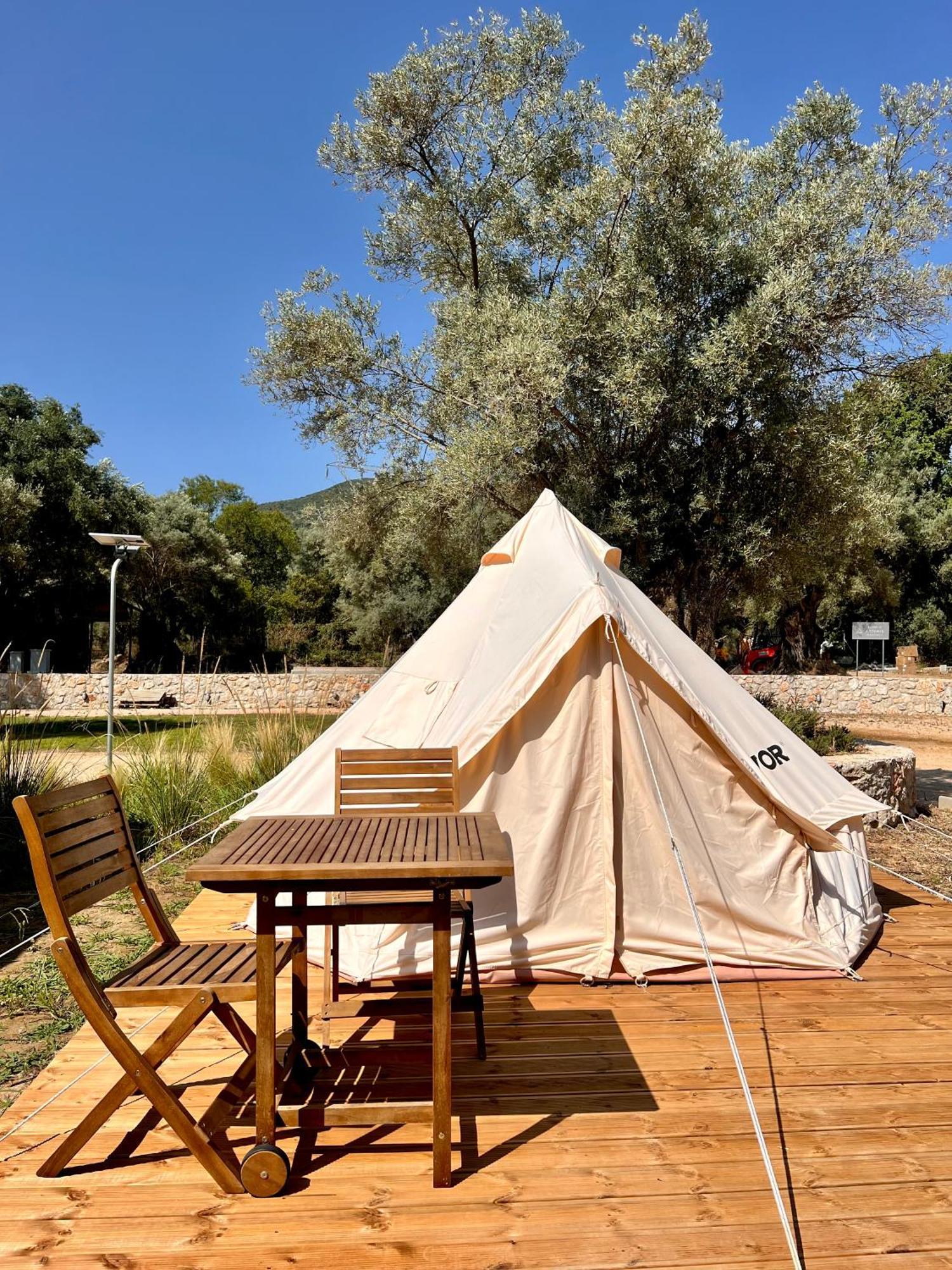 Nirikos Camping Spasmeni Vrisi Phòng bức ảnh